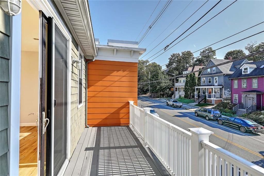 Building Photo - 400 Hope St