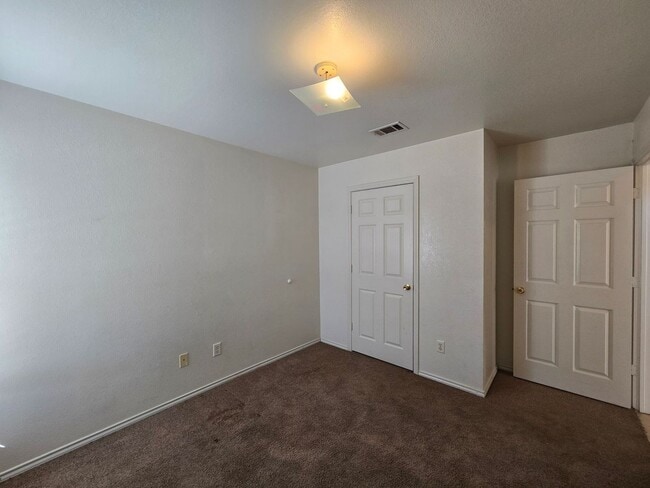Building Photo - SECTION 8/HUD ACCEPTED & FIRST FULL MONTH $99 - AVAILABLE NOW!