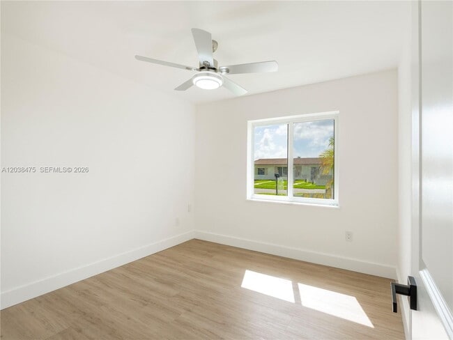 Building Photo - 14414 SW 105th Ct