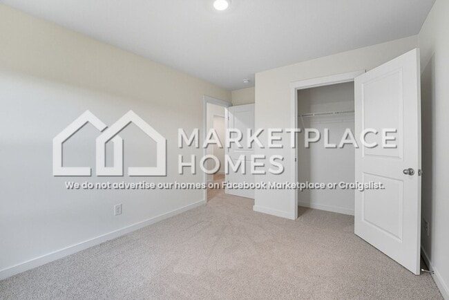 Building Photo - 4151 Hines Ln NE