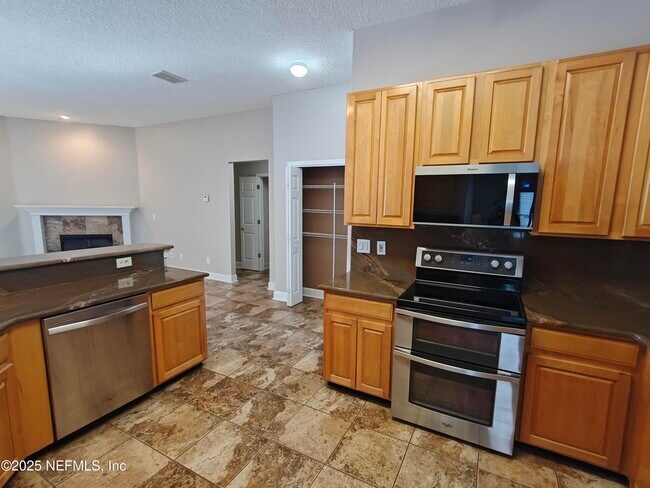 Building Photo - 1505 Majestic View Ln