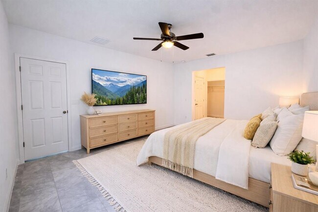 Building Photo - 4967 SW 150th Lane Rd