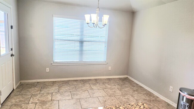 Building Photo - 29346 Dunns Creek Ct