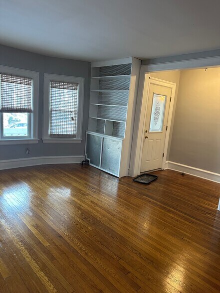 Building Photo - 783 Potomac Ave