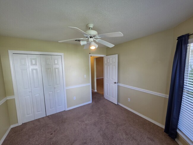 Building Photo - 148 Meadowbrook Ct