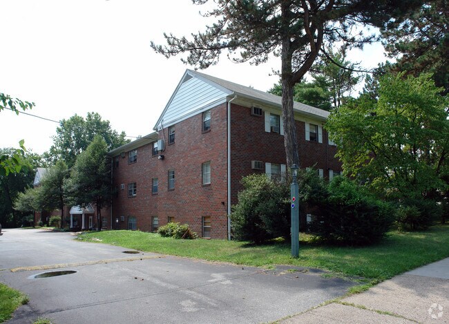 Holly House - Norristown, PA | Apartment Finder