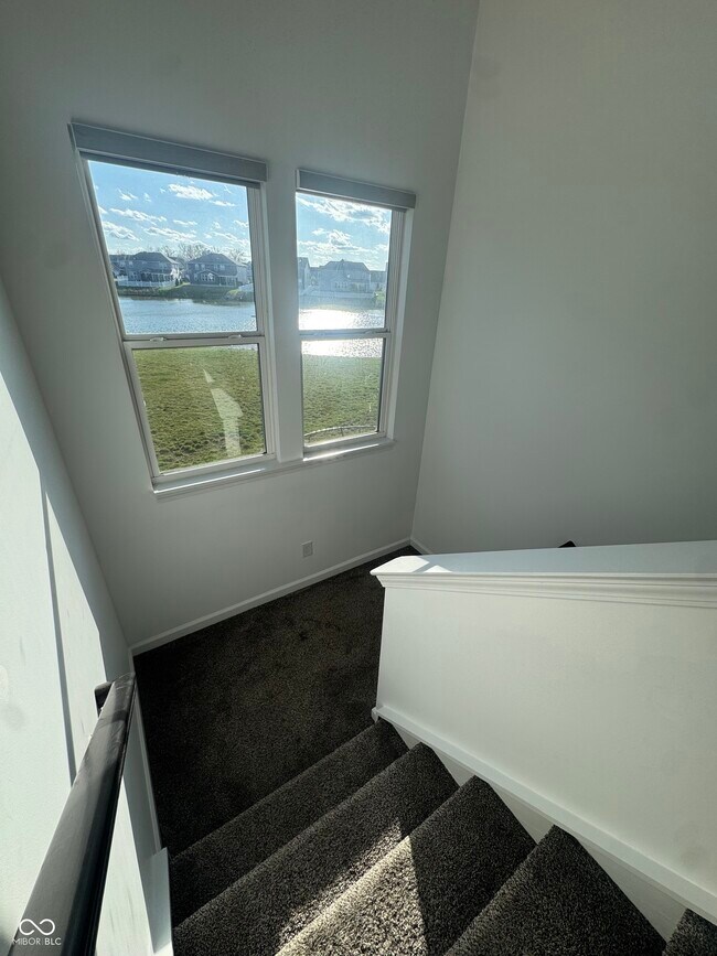 Building Photo - 1296 Wood Thrush Ct