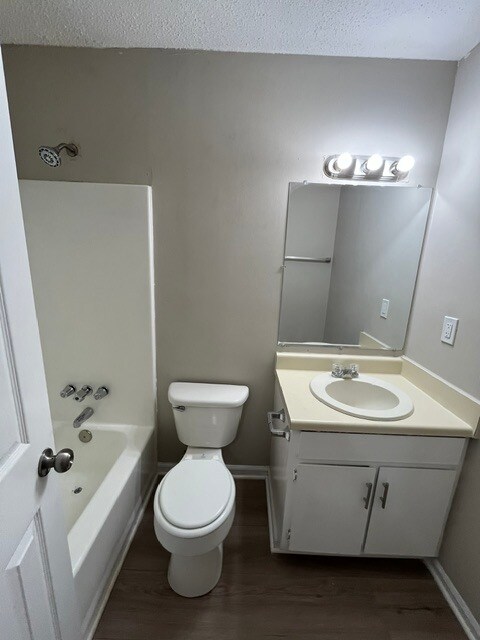 Building Photo - 3460 Wilmington Dr