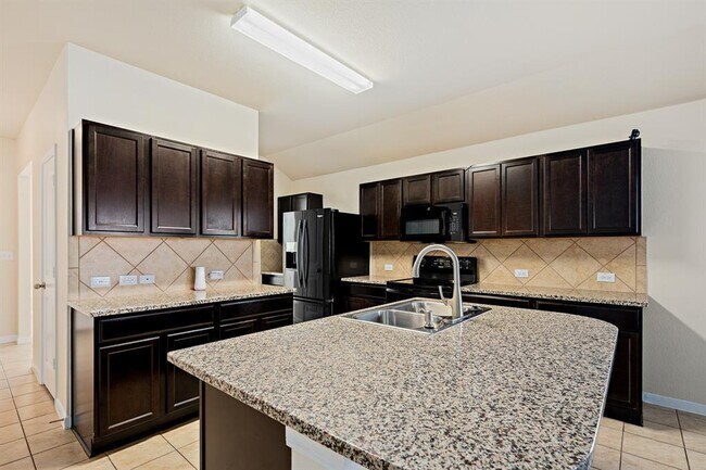 Building Photo - 5916 Montrelia Dr