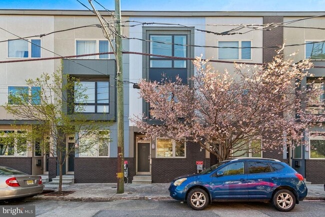 Building Photo - 1119 N Howard St