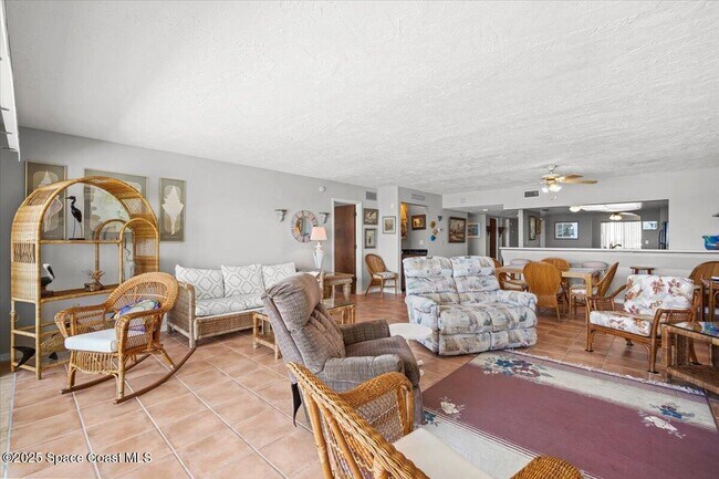 Building Photo - 403 Jimmy Buffett Mem Hwy