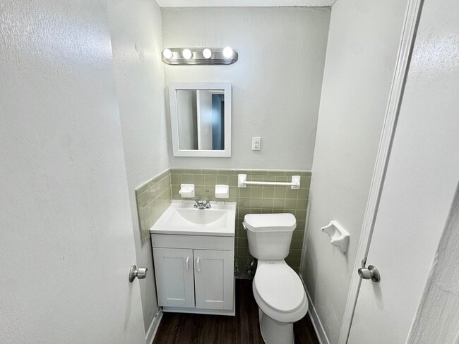 Building Photo - 4079 Forest View Dr