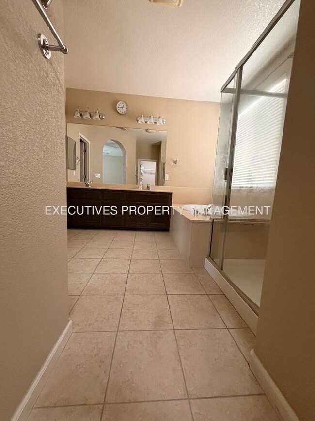 Building Photo - 3895 Bethpage St