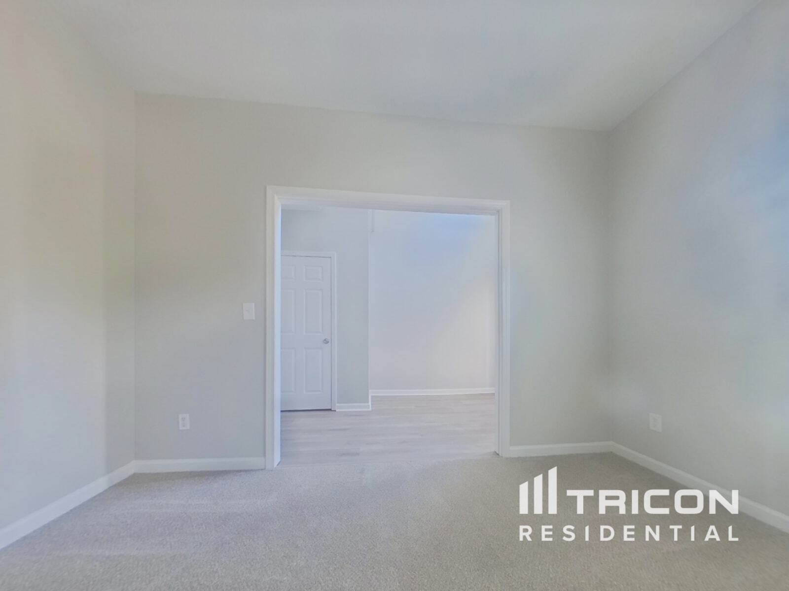 Building Photo - 824 Tibwin Pl SE