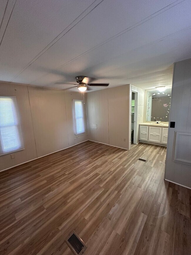 Building Photo - South Bossier 2 Bedroom 2 Bathroom