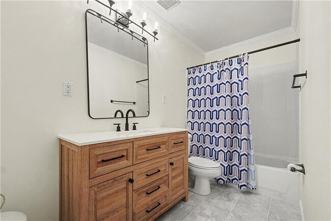 Building Photo - 4315 Rosemont Dr