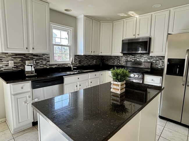 Building Photo - 2057 Pieris Ct