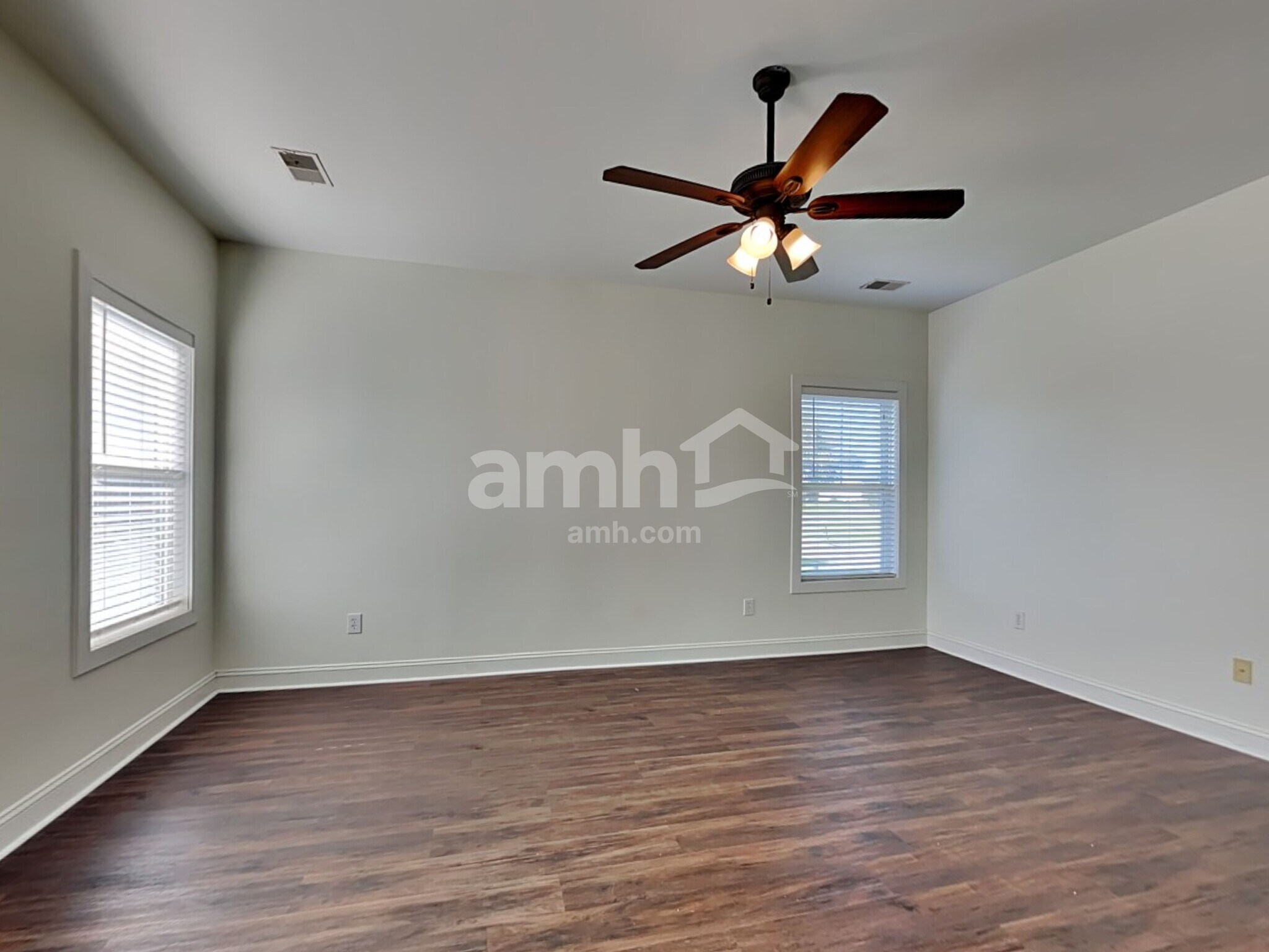 Building Photo - 1079 Moss Grove Dr