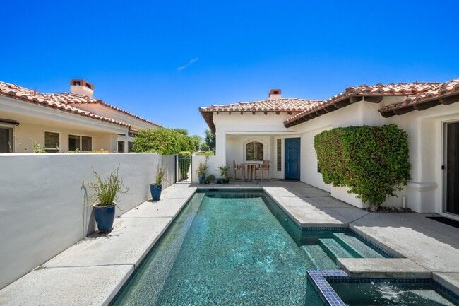 Building Photo - 79695 Mandarina