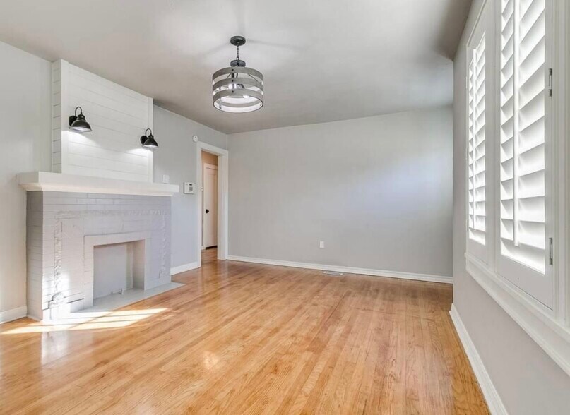Building Photo - 1205 NW 49th St