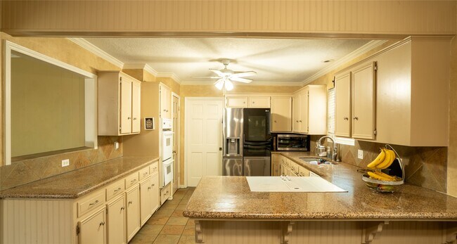 Building Photo - 1514 Roanwood Dr