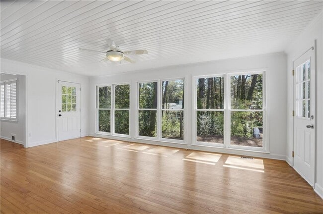 Building Photo - 1190 W Paces Ferry Rd NW