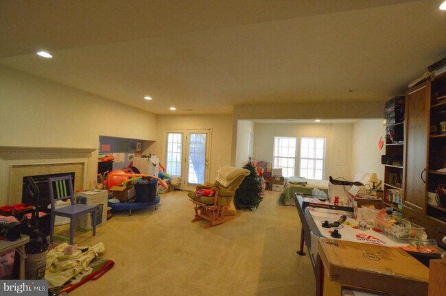 Building Photo - 22111 Chelsy Paige Square