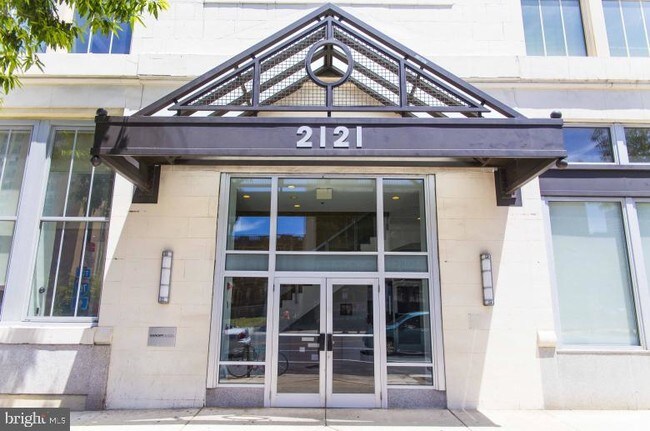 Building Photo - 2121 Market St