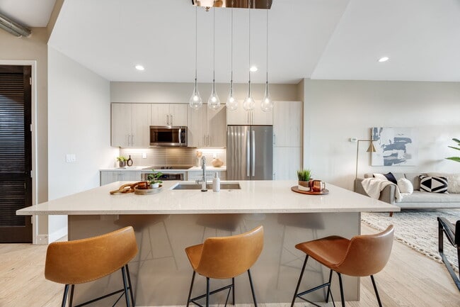 Building Photo - 3198 Blake St