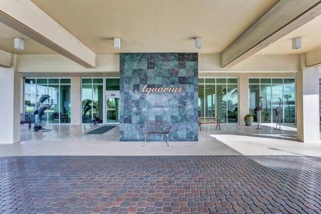 Building Photo - 5440 N Ocean Dr