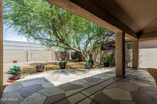 Building Photo - 8846 E Copper Dr