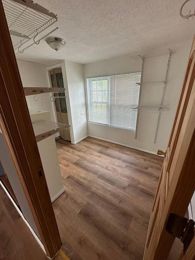 Building Photo - 5942 IL-162