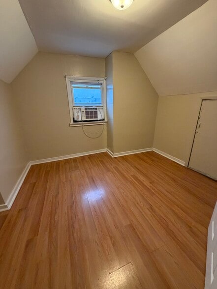 2nd Bedroom - 44 Webster St