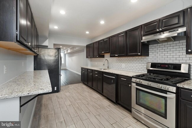 Building Photo - 3339 Paine St