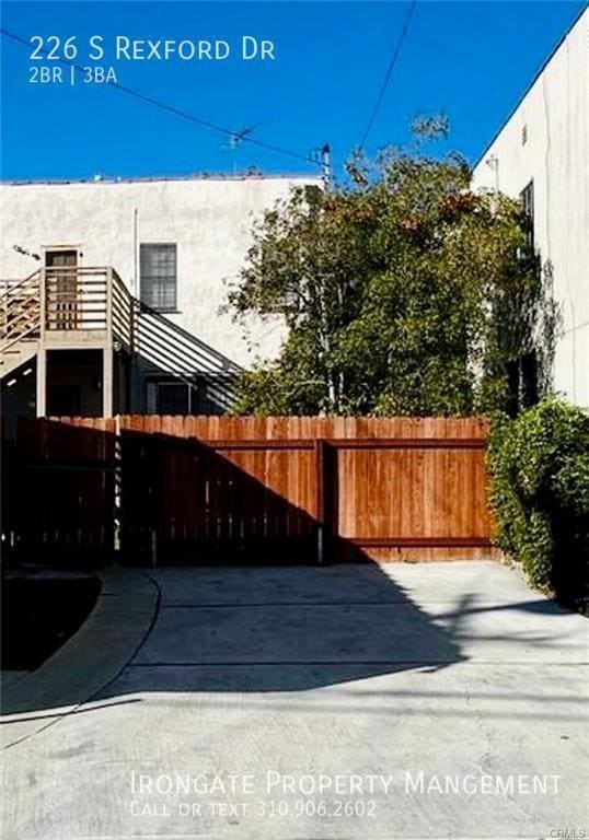 Building Photo - 226 Rexford Dr