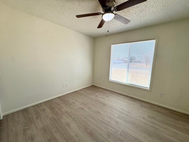 Building Photo - 7825 Vernon Ave