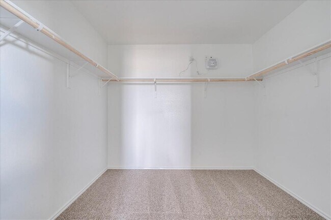 Building Photo - 173 Balmorhea St