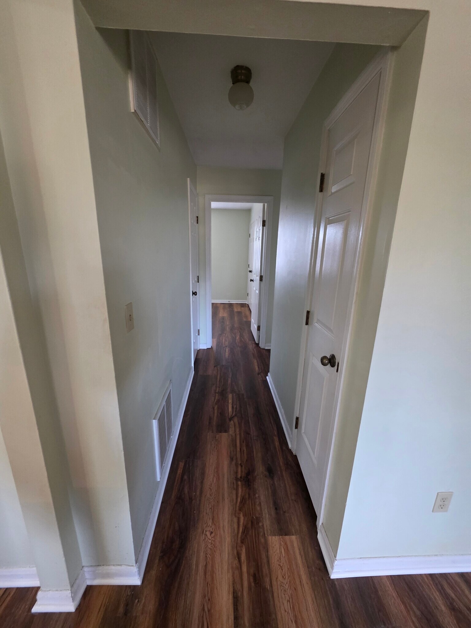 Building Photo - 130 N Mechanic St