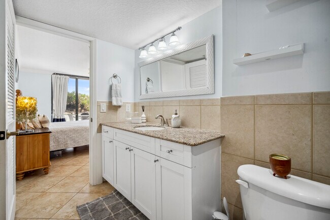 Building Photo - 3792 NE Ocean Blvd