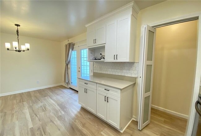 Building Photo - 2264 Salt Springs Pl