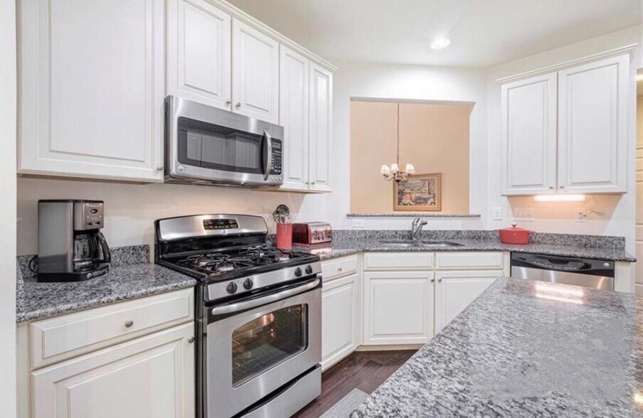 Building Photo - 509 Sailview Dr