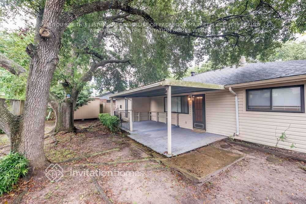 Building Photo - 1819 Pilgrims Point Dr