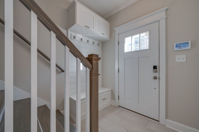 Building Photo - 3BD/3.5BA Immaculate Condo at the Oceanfront!