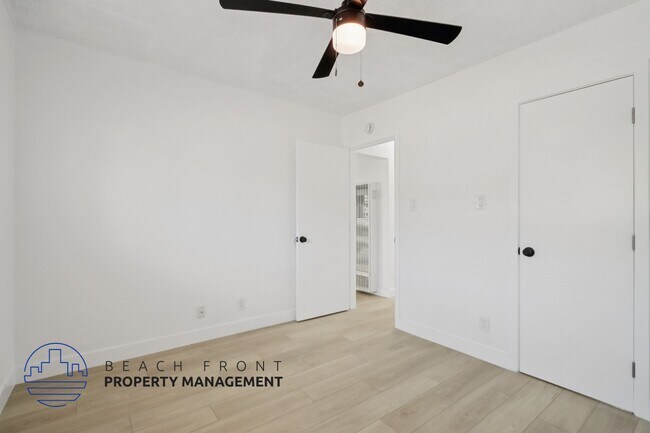 Building Photo - 5776 Rostrata Avenue