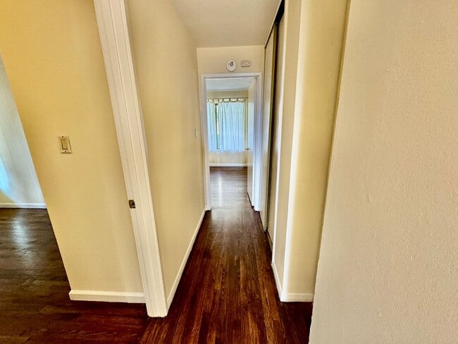 Building Photo - Single Family Home 3 Bed / 1 Bath Home w/ Familyroom - Richmond, CA