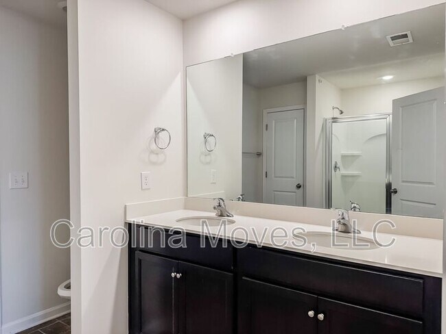 Building Photo - 117 Southridge Ct