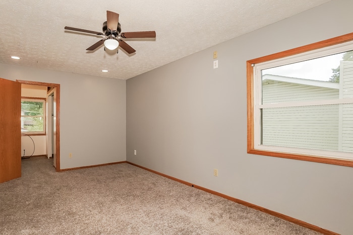 Building Photo - 371 Shenandoah Blvd