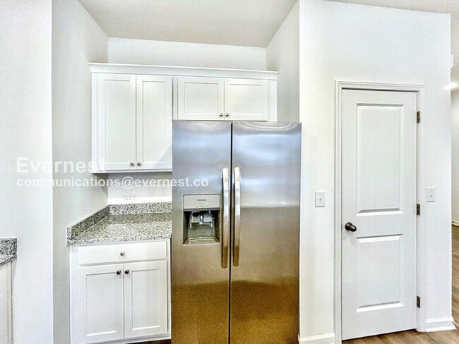 Building Photo - 4285 Marsha St