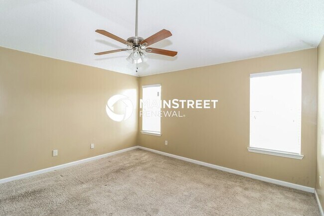 Building Photo - 3 Bedroom Pet-Friendly Home in Memphis, TN with Main Street Renewal