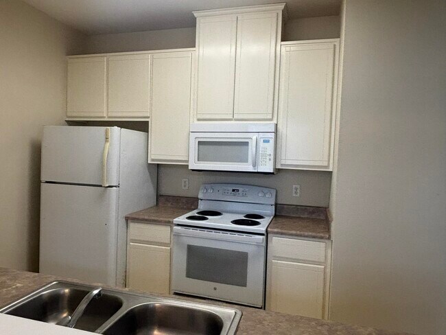 Building Photo - 1688 Corey Wood Cir